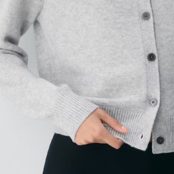 Aritzia London Wool Cashmere Cardigan. NWOT. - Picture 6 of 8